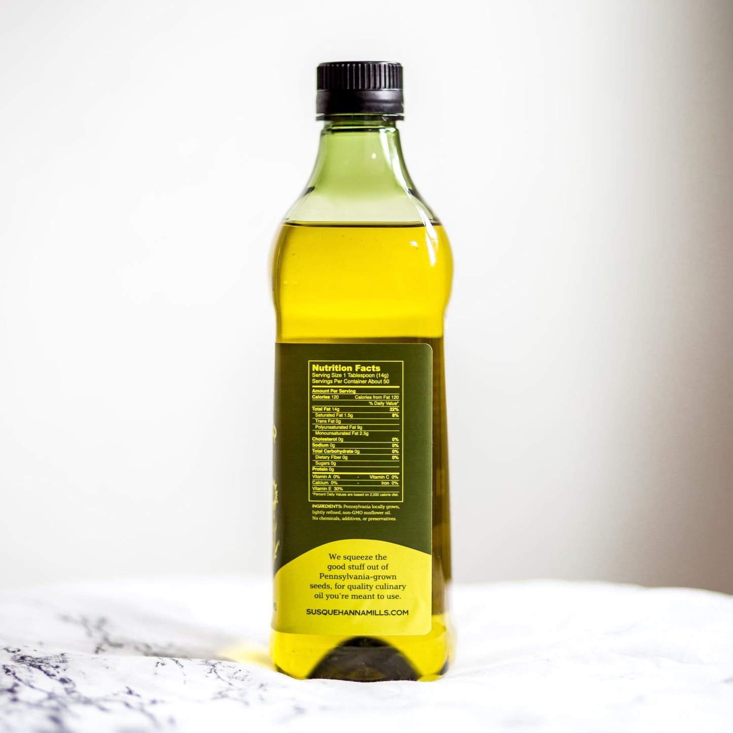
                  
                    Full-Flavor Sunflower Oil
                  
                